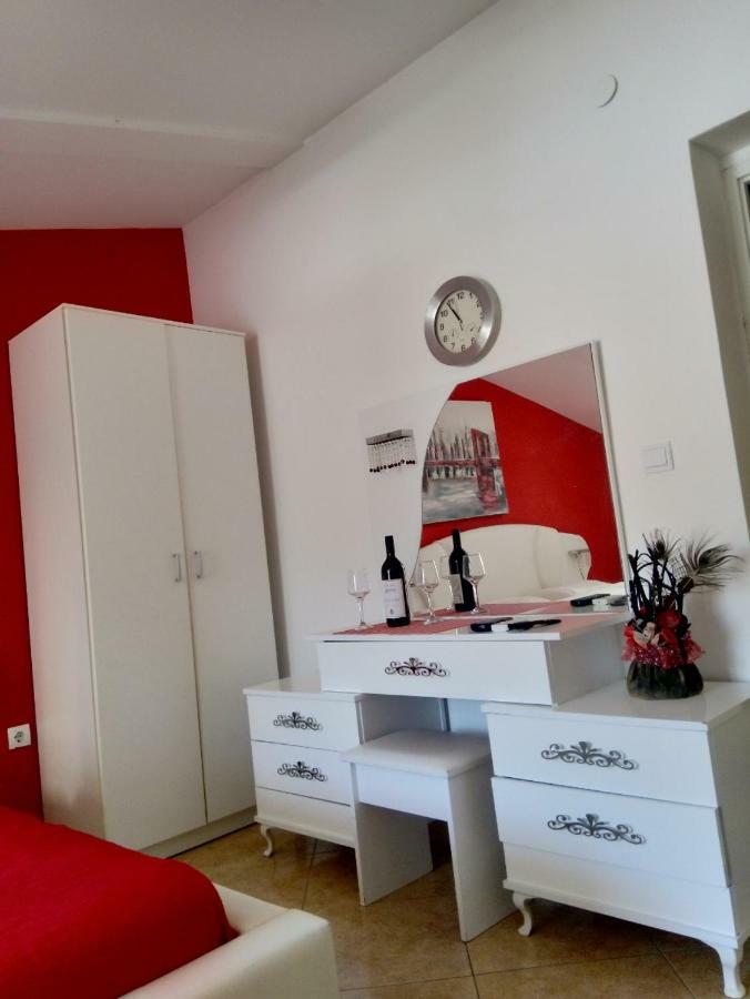 Apartmani M Χέρτσεγκ Νόβι Εξωτερικό φωτογραφία